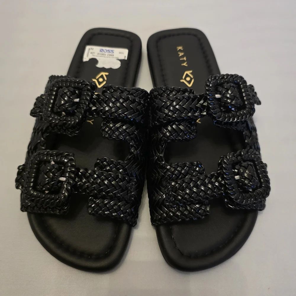 Brand New Katy Perry The Salvo Buckle Sandal — image 2 of 8